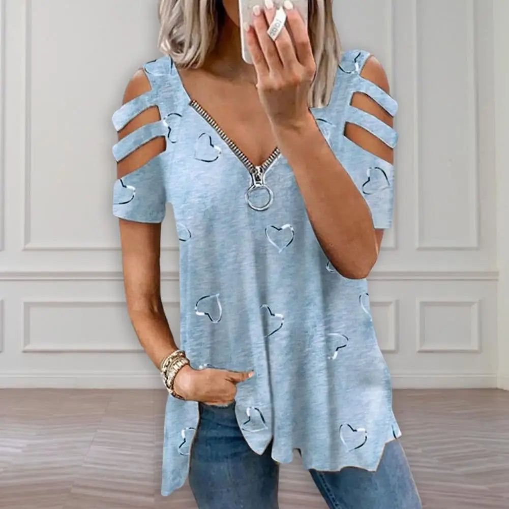 Radiant Chic T-shirt estiva da donna Bliss con scollo a V, scollo profondo, maniche corte e dettagli traforati