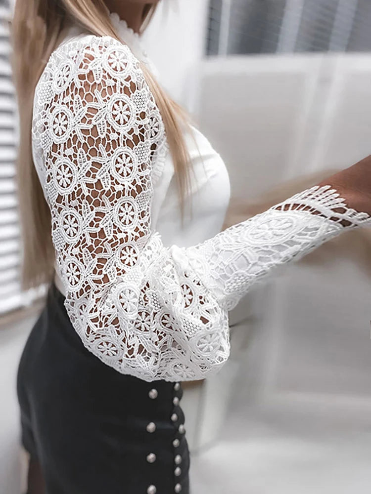 La Bella Moda Lace Blouse