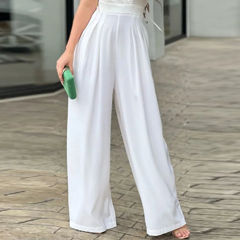 Sommerlicher Chic: V-Ausschnitt Jumpsuit mit Schmetterlingsärmeln für Damen