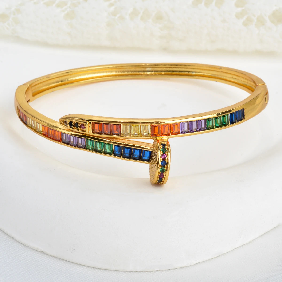 Luxe Kruisarmband van Zonnig Juwelen voor Stralende Stijlbewuste Vrouwen