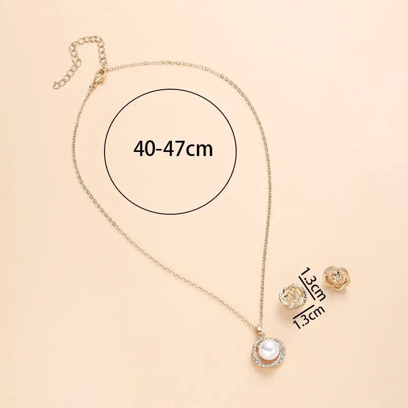 Golden South Sea Shell Pearl Jewelry Set with Zircon Pendant and Earrings