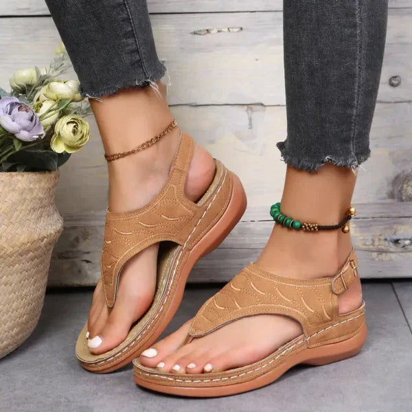 Stilvolle Sandalen von Glänzend