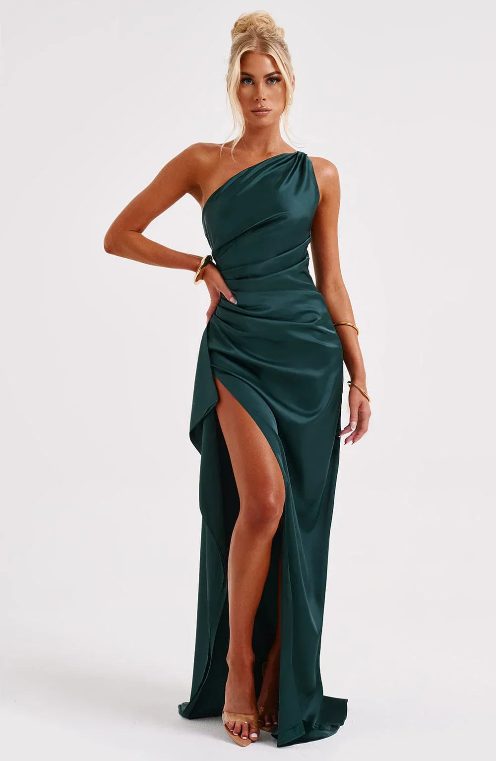 VELANORA Vestito in raso seducente con spacco e una spalla sola