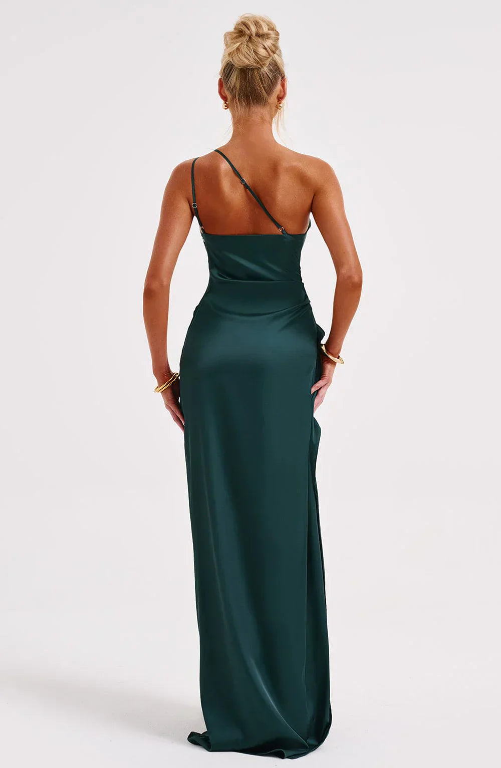 VELANORA Vestito in raso seducente con spacco e una spalla sola