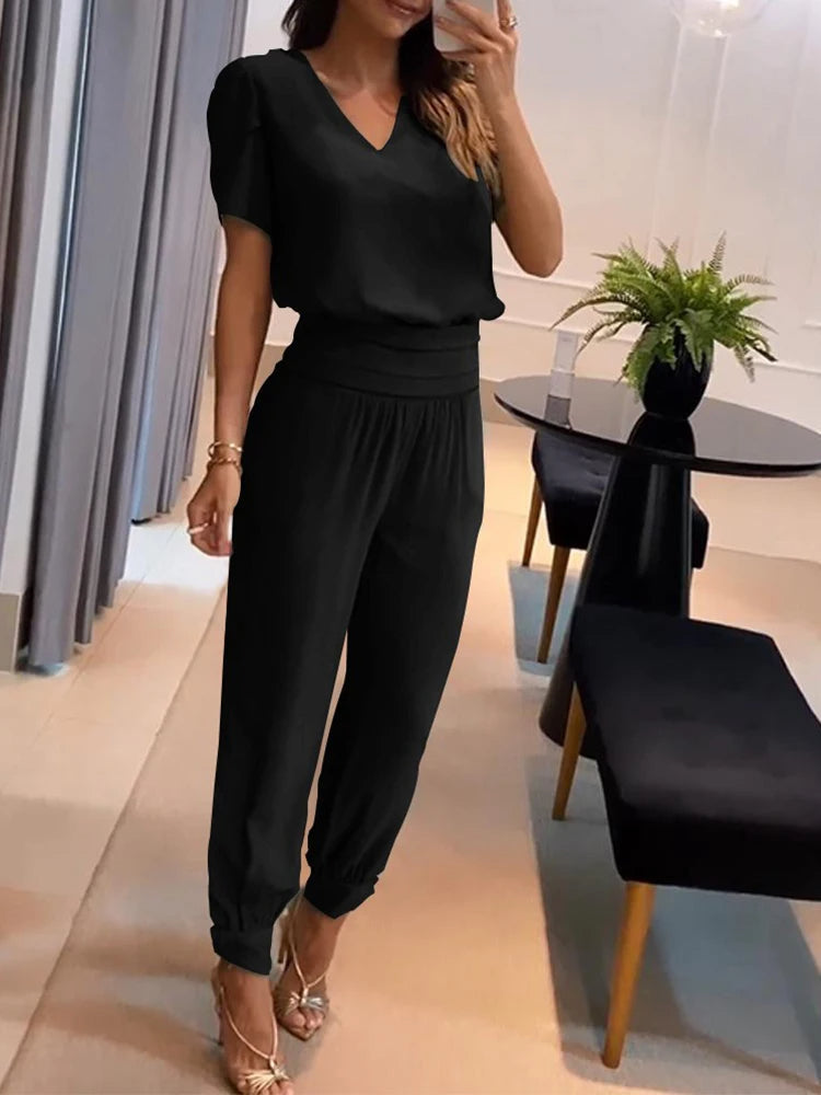 Velanora stilvolles und elegantes Damenoutfit