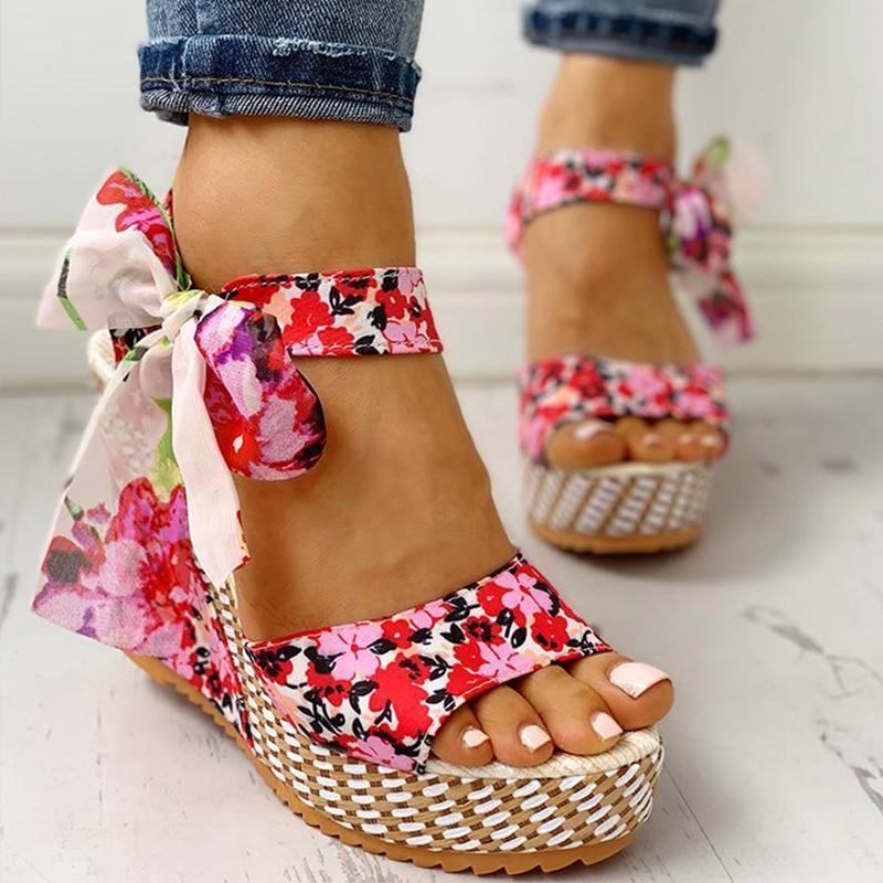 Velanora- Orthopedic sleigh heels with flower pattern