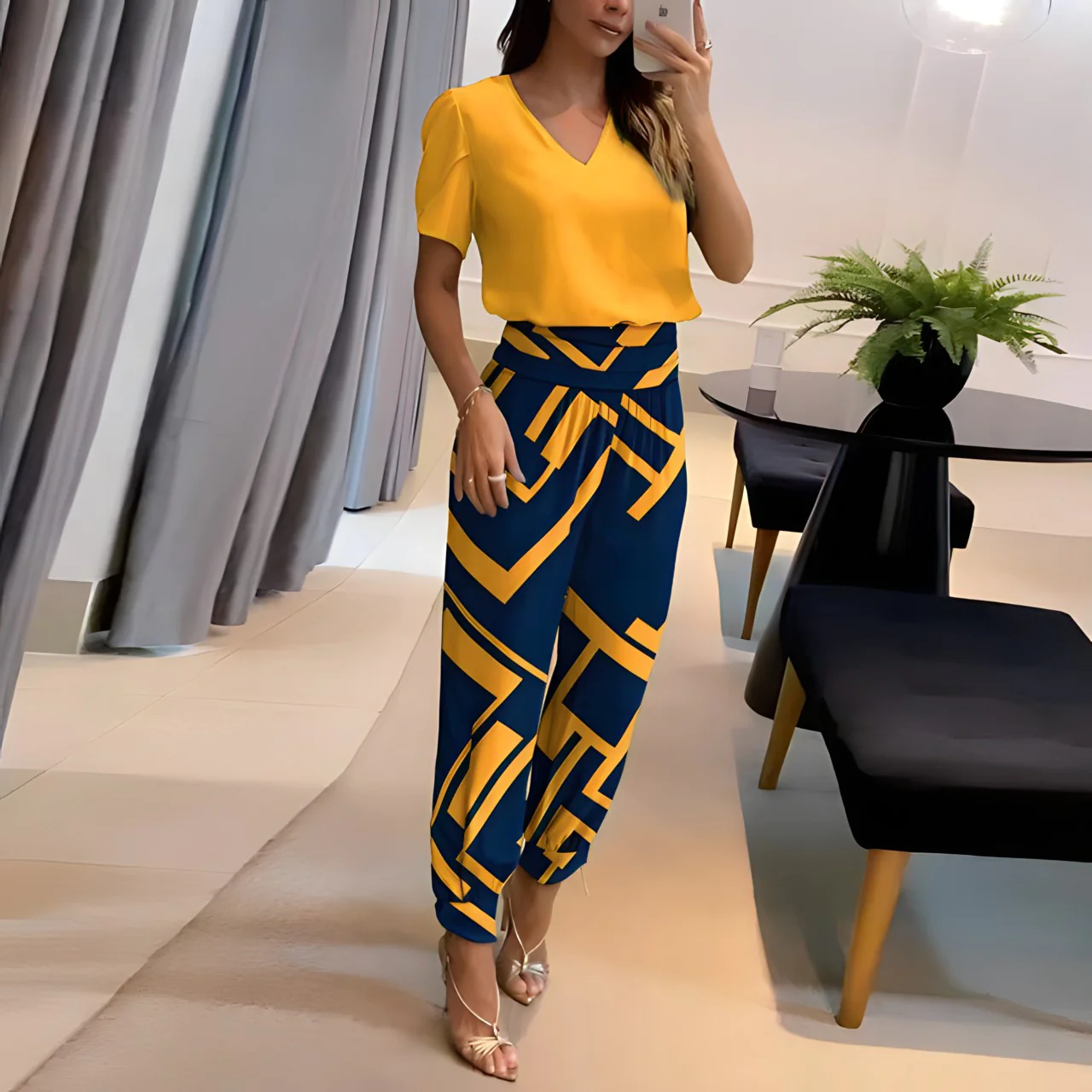 Luna Alexandra Set: Camicetta alla moda e pantaloni