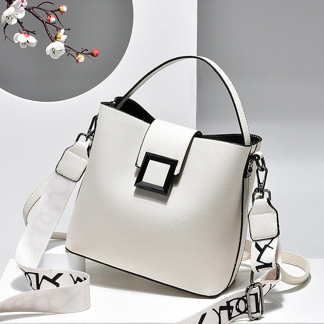 Glänze mit Stil mit der ultimativen Damen-Schultertasche!