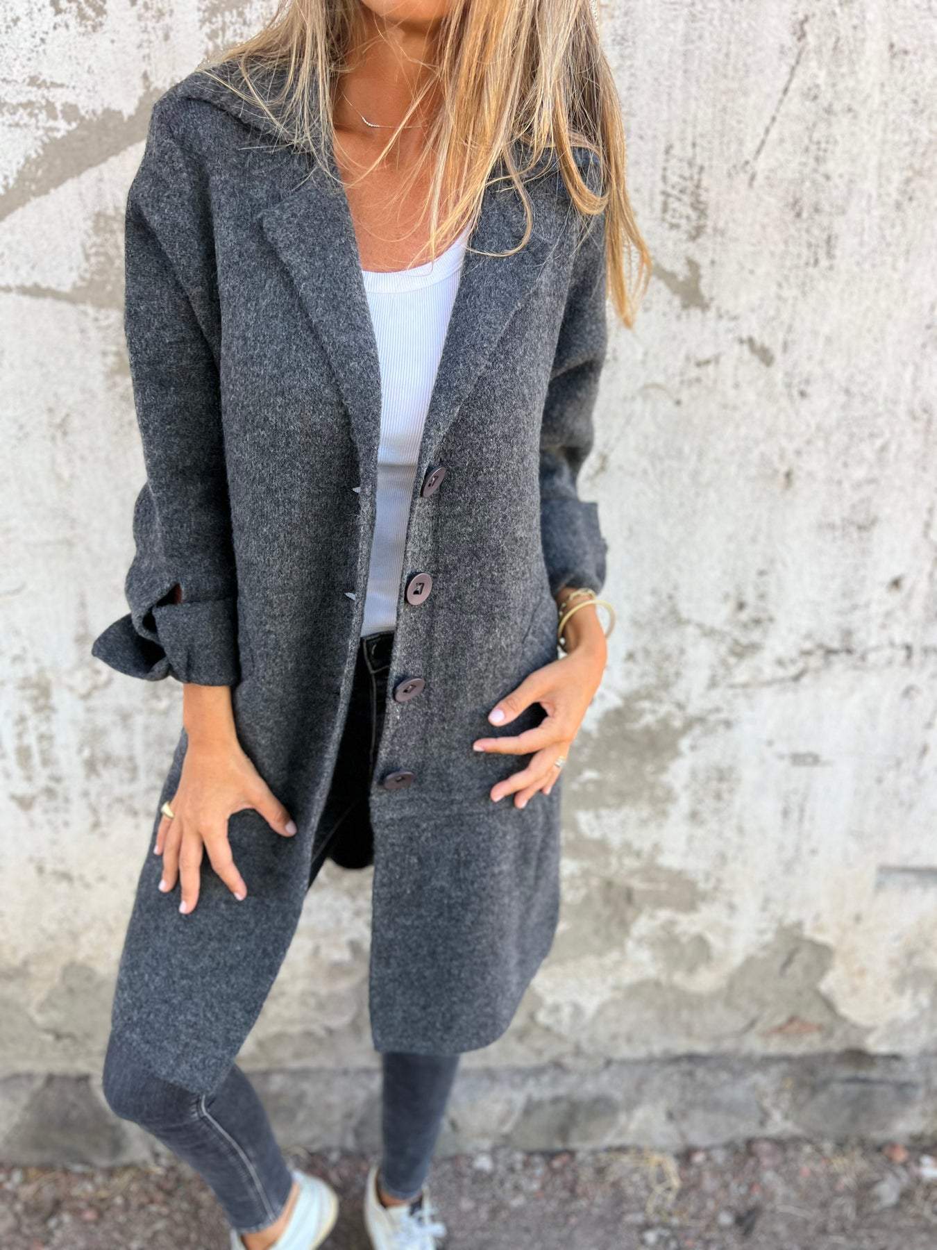 Long Casual Jacket with Stylish Lapels – Elegant Women's Jacket for Every Occasion