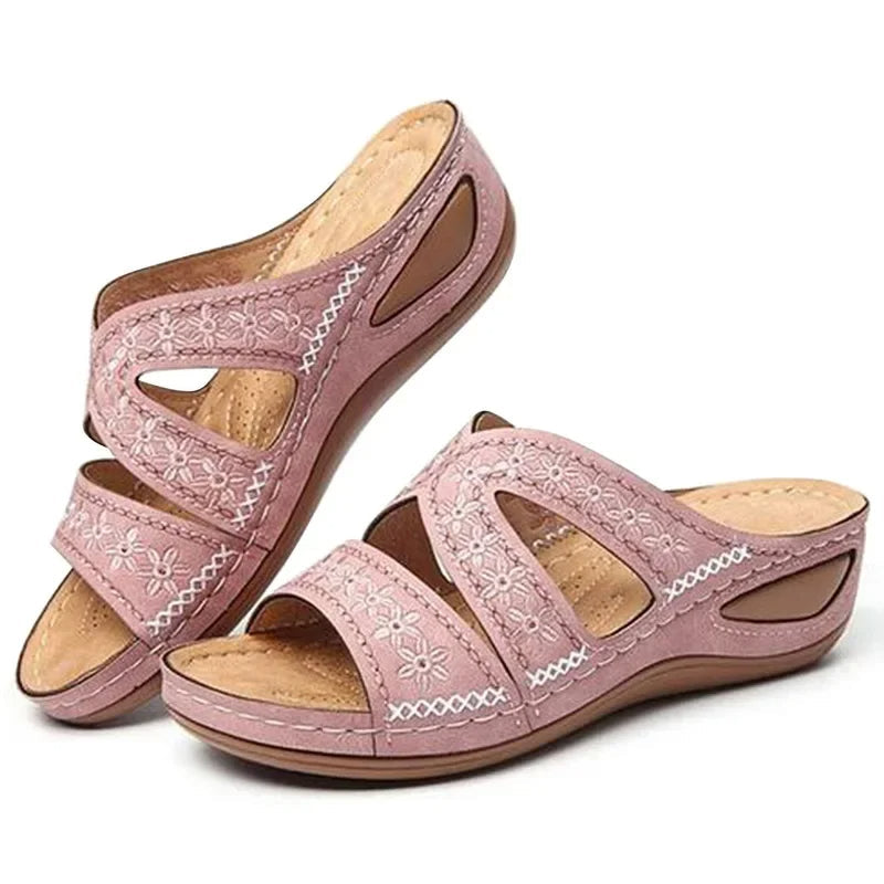 Orthopedic block heel for women in vintage style