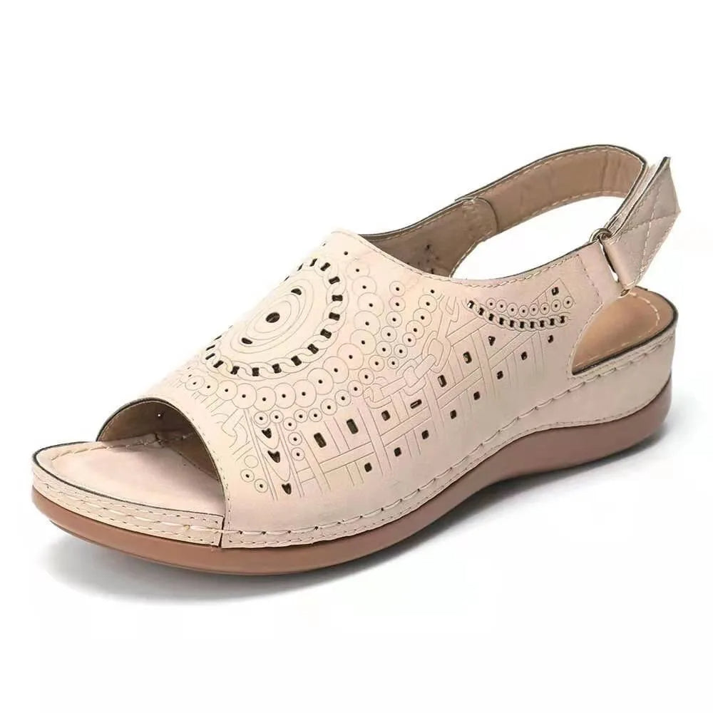 Half-open orthopedic women's sandal with pattern